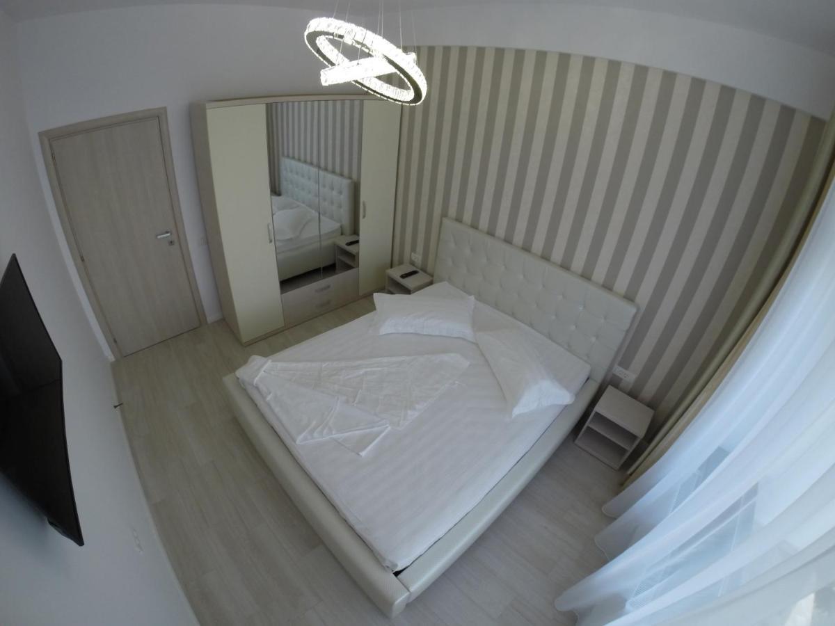 911 Cazare Mamaia Exteriör bild