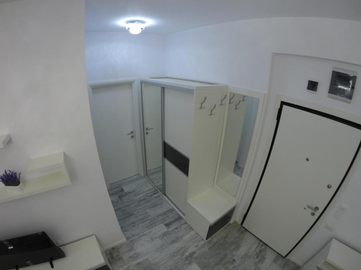 911 Cazare Mamaia Exteriör bild