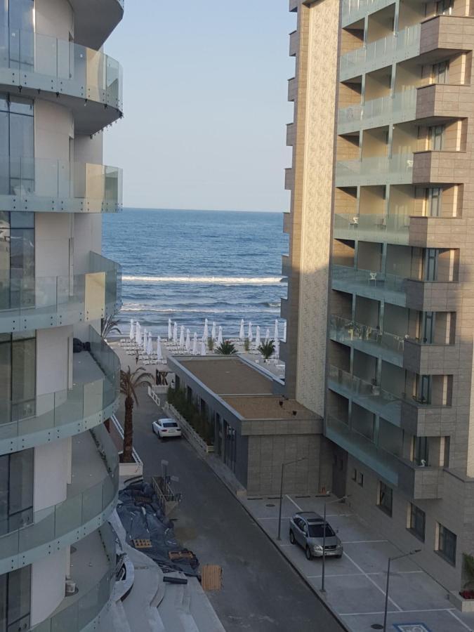 911 Cazare Mamaia Exteriör bild