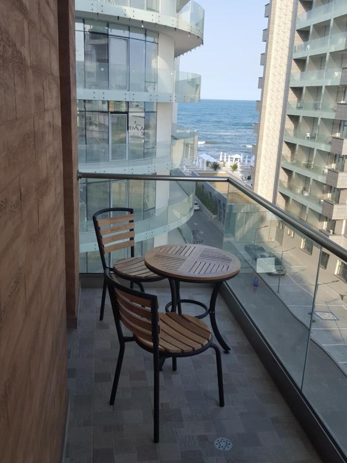 911 Cazare Mamaia Exteriör bild